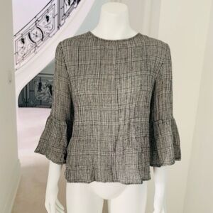 Bundle of 2 for $30 Brand new open back Gauze top